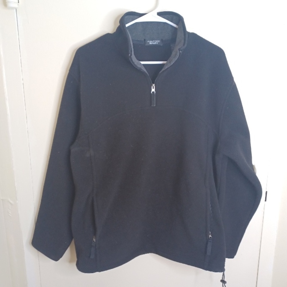 Men's Black Fleece Pullover Quarter Zip. Size: Small